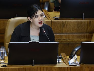 "¡Te cagaste a Chile!": Karol Cariola increpó a Pamela Jiles por ausentarse en votación de la reforma tributaria