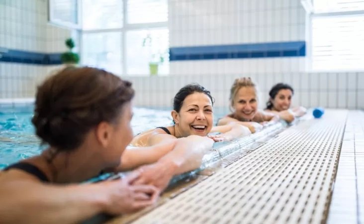 Mujeres bañistas muy pronto podrán hacer topless en las piscinas públicas de la capital de Alemania