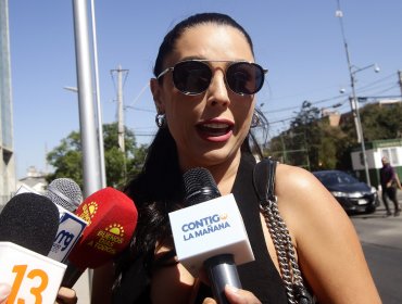 Daniela Aránguiz lanzó irónica frase al llegar a declarar a Fiscalía tras autodenuncia de Maite Orsini