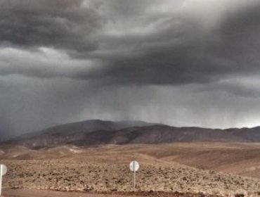Intensas lluvias y granizo afectan a San Pedro de Atacama