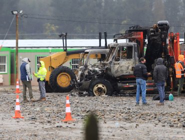 Cinco vehículos forestales consumidos en nuevo ataque incendiario en La Araucanía