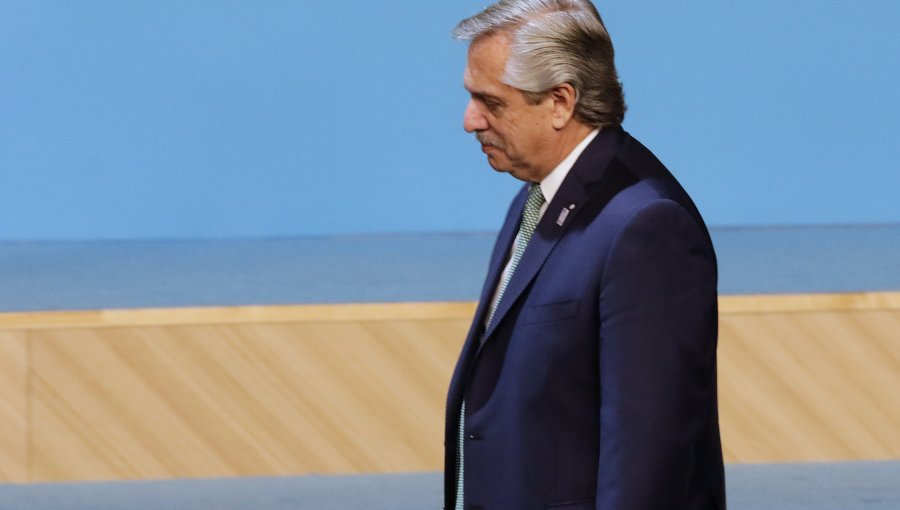 Presidente de Argentina fue trasladado a un centro de salud de Buenos Aires tras presentar "un cuadro de dolor lumbar agudo"