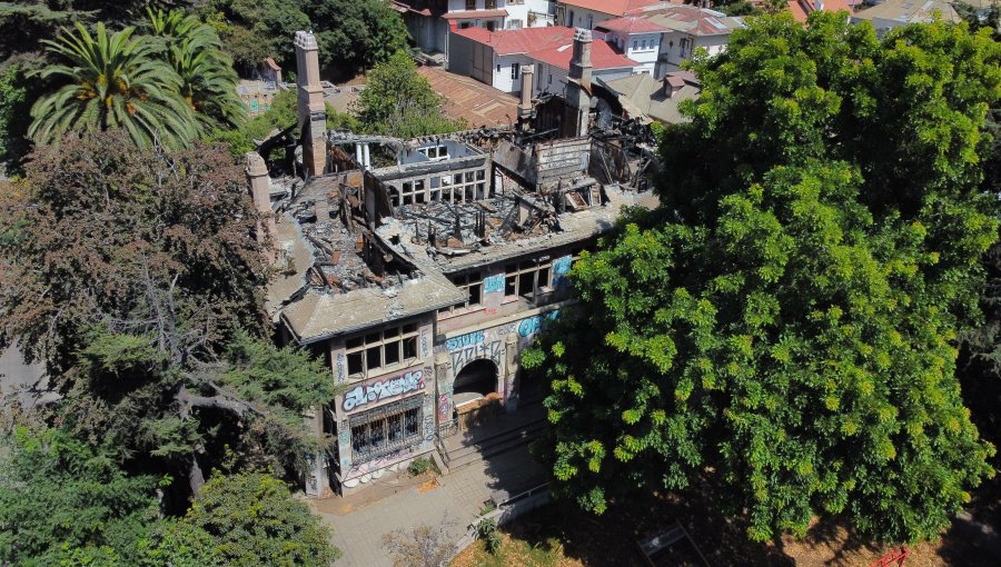 Universidad Católica de Valparaíso firma acuerdo para adquirir la tradicional Casa de Italia de Viña del Mar