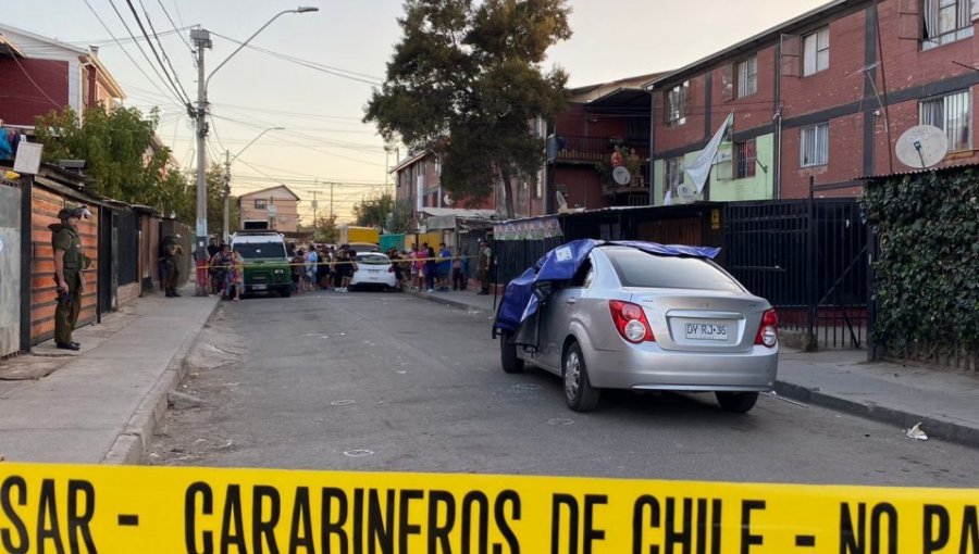 Dos personas que estaban al interior de un vehículo fueron asesinados tras recibir más de 20 balazos en San Bernardo