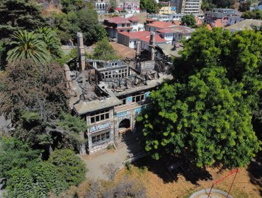 Universidad Católica de Valparaíso firma acuerdo para adquirir la tradicional Casa de Italia de Viña del Mar