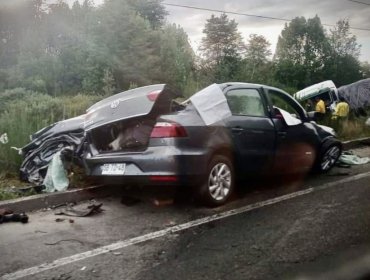 Cuatro personas fallecieron tras violento choque de camión de alto tonelaje contra otros dos vehículos en Dalcahue