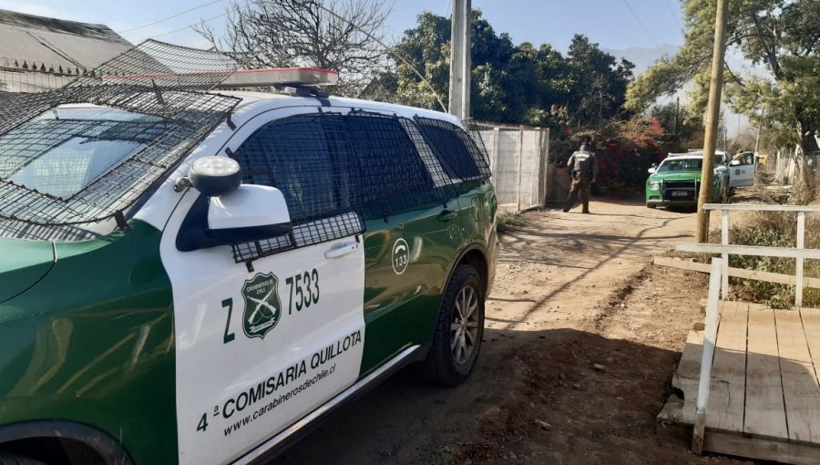 Mujer llegó a Comisaría de Carabineros pidiendo auxilio tras ser atacada con un arma blanca en Quillota