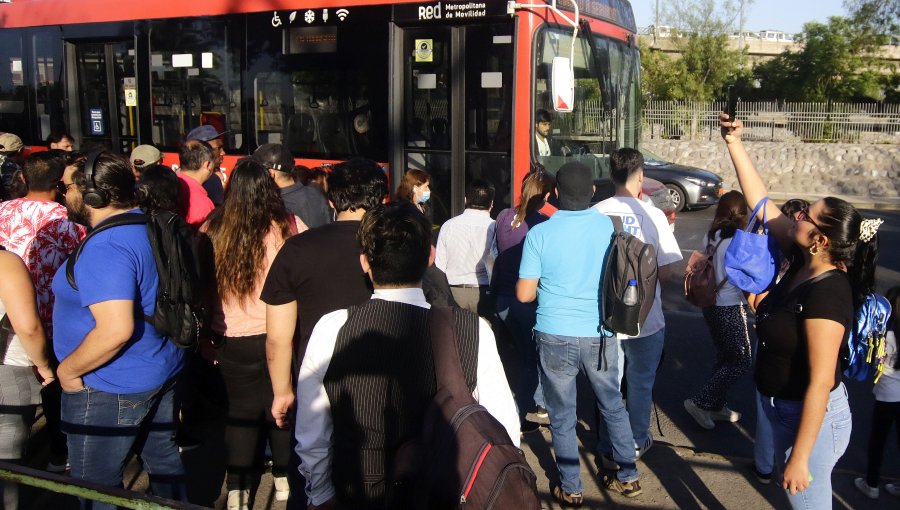 Falla en la estación San Pablo del Metro de Santiago originó problemas en la Línea 1