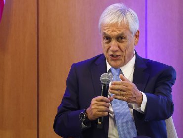 Expresidente Piñera lanza grupo Libertad y Democracia y apunta al Gobierno de Boric: "No ha sido un buen año"