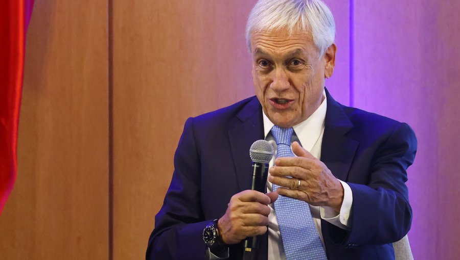 Expresidente Piñera lanza grupo Libertad y Democracia y apunta al Gobierno de Boric: "No ha sido un buen año"