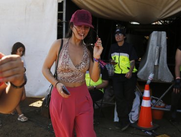 Ministra Vallejo llegó hasta Lollapalooza para ver el show de su esposo