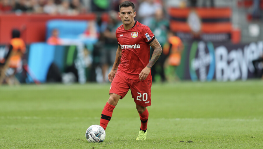Charles Aránguiz volvió a las prácticas del Leverkusen tras superar una larga lesión