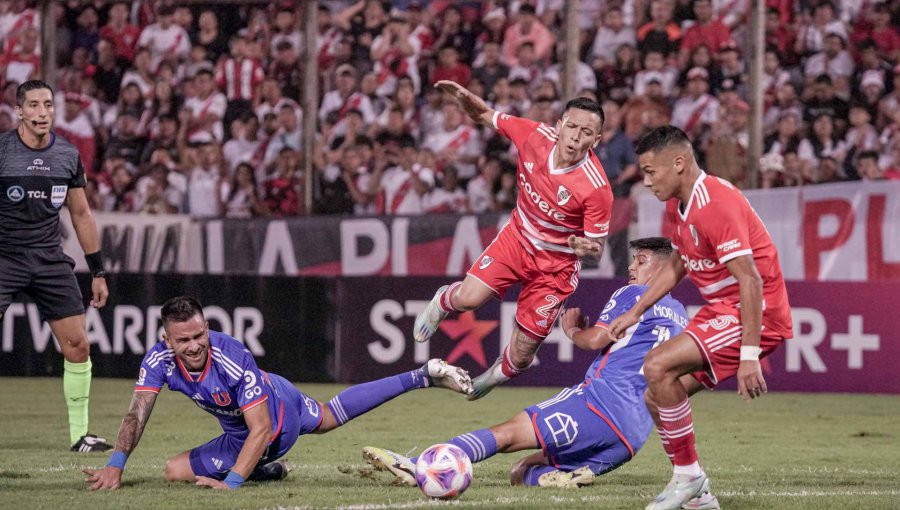 Universidad de Chile cayó en guerra de goles ante el River Plate de Pablo Solari