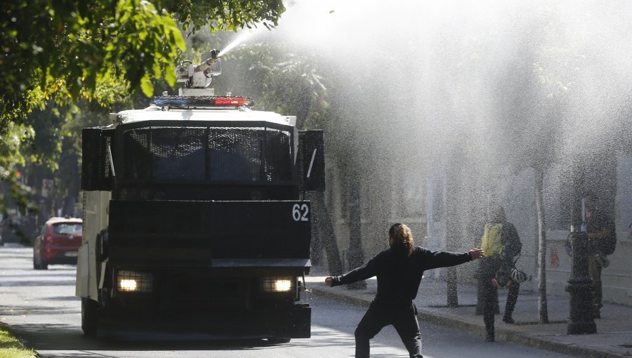 Aumentan a 30 los detenidos en Santiago debido a incidentes en el marco del Día del Joven Combatiente