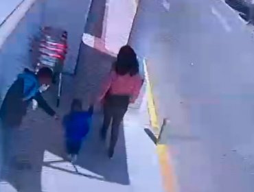 Adolescente sustrajo a niño de 3 años en las afueras de supermercado en Concón: fue encontrado solo en Viña del Mar