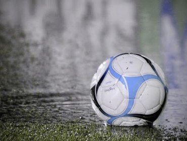 Tragedia en el fútbol amateur de San Antonio: Destacado jugador murió ahogado cuando intentaba rescatar un balón desde el río
