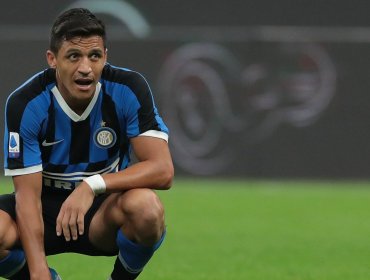 Ex goleador italiano criticó duramente al Inter por desprenderse de Alexis Sánchez