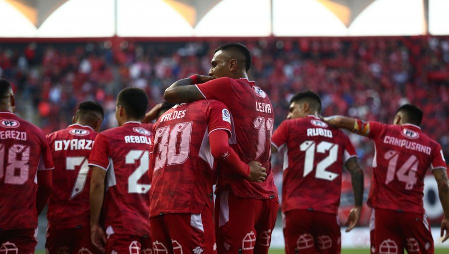 Alcalde de Chillán quiere que Ñublense juegue la Copa Libertadores en el estadio Nelson Oyarzún