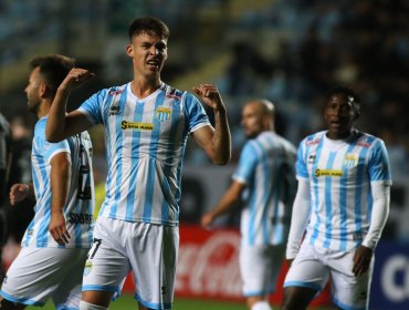 El campeón Magallanes goleó a Ferroviario Comercial en Copa Chile