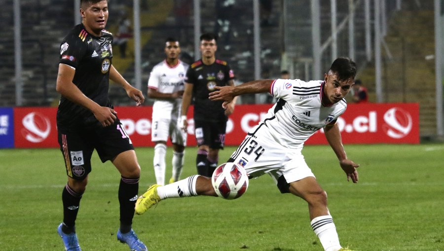 Vicente Pizarro y su primera capitanía en Colo-Colo: "Estoy orgulloso de llevar la jineta"