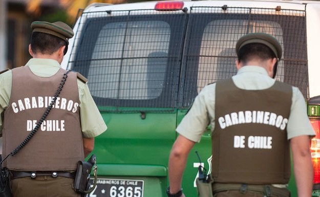 Primer caso del "criterio Valencia": Prisión preventiva para extranjero indocumentado que intentó atropellar a carabinero en Maipú