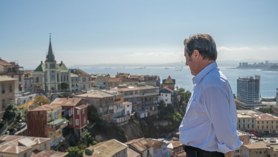 Edmundo Eluchans, candidato al Consejo Constitucional por la región de Valparaíso, presentó propuestas en materia habitacional