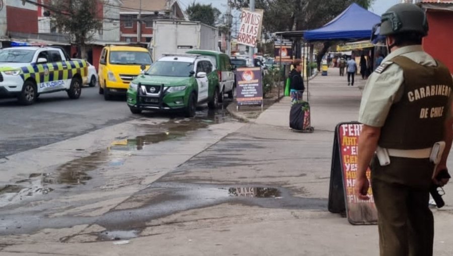 Tres carabineros fueron baleados en medio de un procedimiento en La Florida: un delincuente resultó abatido