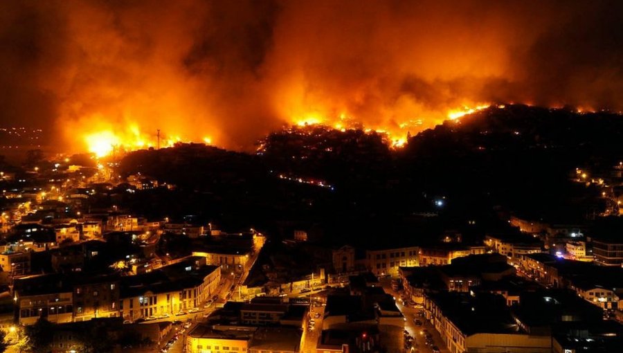 Valparaíso conmemoró nueve años del megaincendio que consumió cerca de 3 mil casas