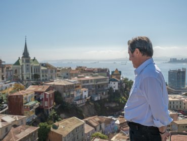 Edmundo Eluchans, candidato al Consejo Constitucional por la región de Valparaíso, presentó propuestas en materia habitacional