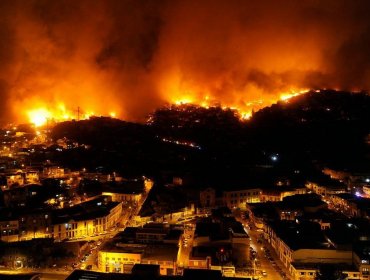 Valparaíso conmemoró nueve años del megaincendio que consumió cerca de 3 mil casas
