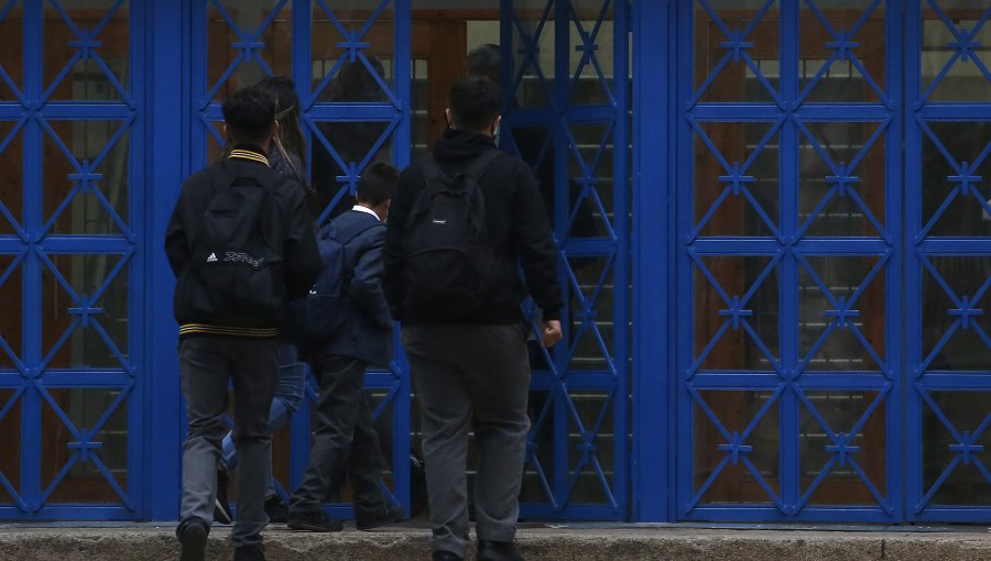 Investigación determinó que un alumno de 15 años fue quien amenazó con una masacre en su colegio en Santiago