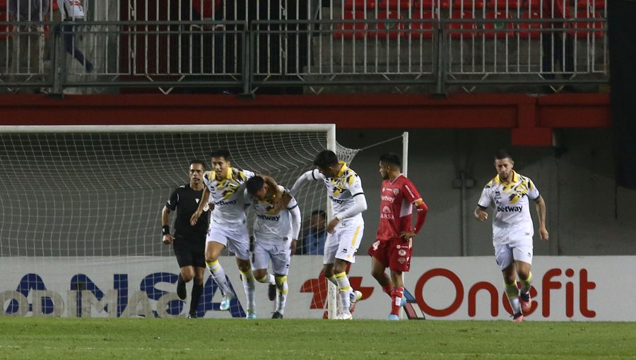 Coquimbo Unido estiró su buena racha ante un Ñublense que suma dudas para Copa Libertadores