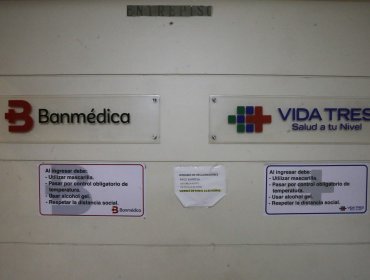 Denuncian a Isapres que al menos unos 900 pacientes con tratamientos en domicilio solo pueden pagar en efectivo sus prestaciones