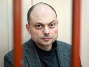 Condenan a 25 años de cárcel por "traición" al opositor ruso Vladimir Kara-Murza