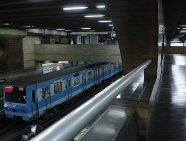 Frecuencia de la Línea 5 del Metro de Santiago vuelve a la normalidad tras "problemas técnicos" en Plaza de Maipú