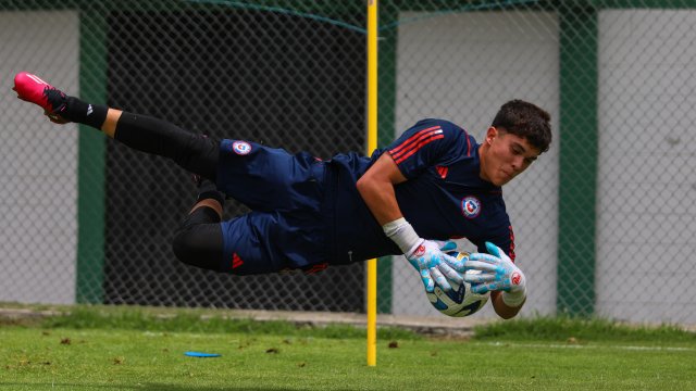 Francisco Valdés, portero de la Roja sub 17: "Confiamos en nuestras capacidades"