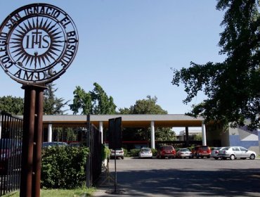 Colegio San Ignacio El Bosque de Providencia expulsó a dos estudiantes implicados en abuso sexual contra alumnas