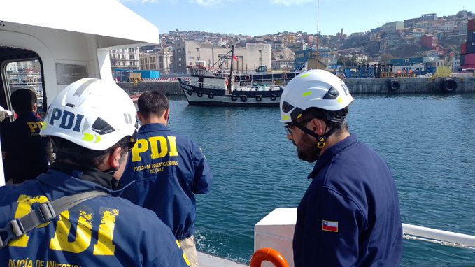 Tripulante ucraniano fue hallado muerto dentro de buque mercante en Puerto de Valparaíso