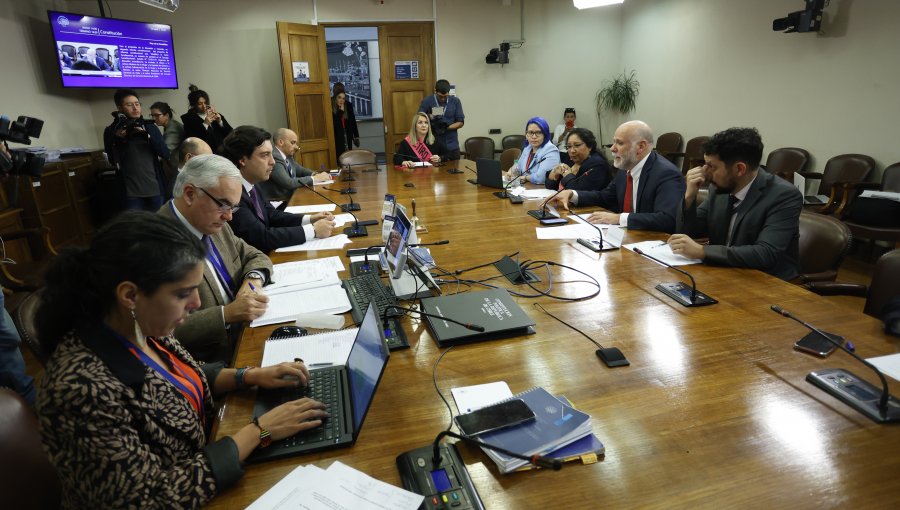 Comisión de Constitución de la Cámara despachó a Sala reforma en materia de paridad de género en el Consejo Constitucional