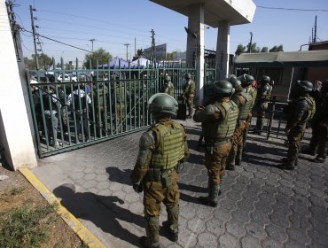 Fuerte resguardo policial por "narcofuneral" de "El Mota" en Pedro Aguirre Cerda: lanzaron fuegos artificiales a la salida del cortejo