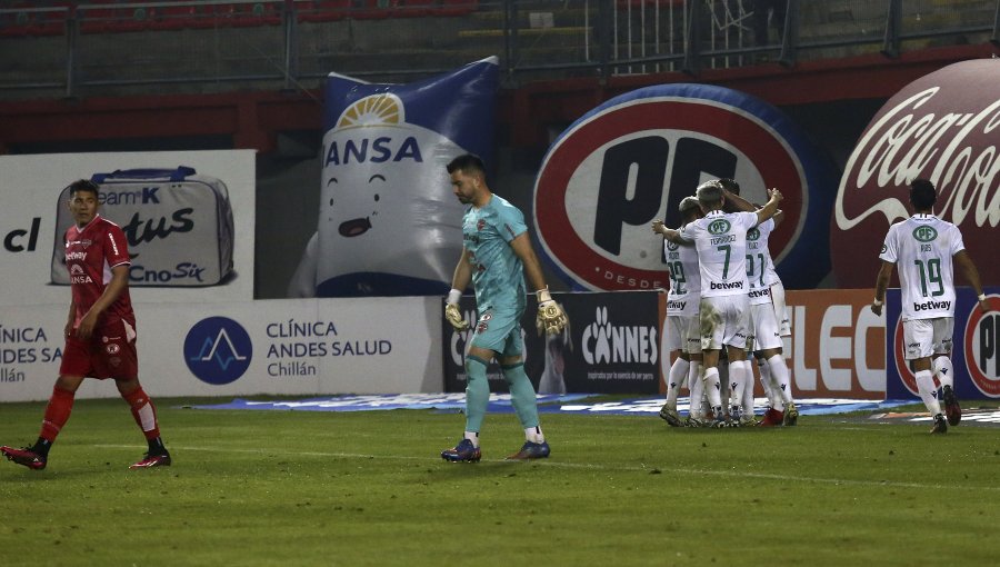 Audax Italiano escapa del fondo de la tabla tras pasarle por encima a Ñublense en Chillán