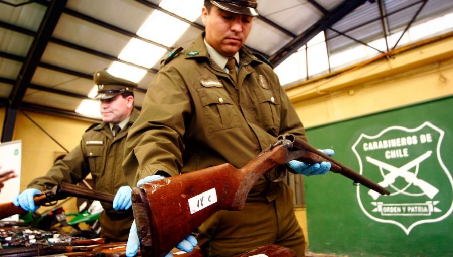 Decomisan armas y municiones desde una casa abandonada en Pedro Aguirre Cerda