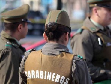 Carabinera evitó a balazos intento de atropello de conductor al que intentó fiscalizar en la Alameda