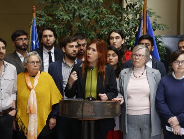 "Tiene un fin político, electoral": Oficialismo respaldó a Ministra del Interior ante interpelación en su contra