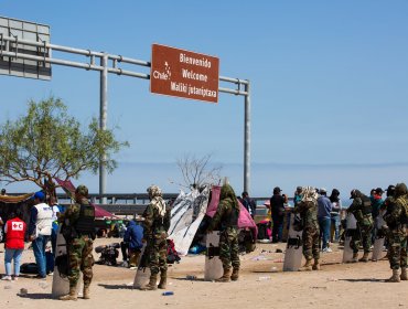 Ministerio de Salud despliega equipo de emergencia para atender crisis humanitaria que se vive en la frontera de Chile con Perú