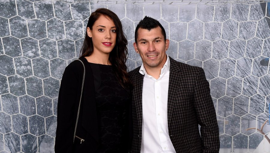 "Noticias que no nos gustaría entregar": Revelan que Gary Medel inició proceso de divorcio con Cristina Morales