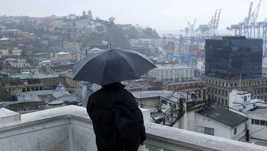 Precipitaciones dejan 37 milímetros en la parte alta de Valparaíso y Viña del Mar hasta las 8:00 horas de este sábado