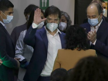 Presidente Boric llegó al Hospital del Trabajador para conmemorar el 1 de mayo