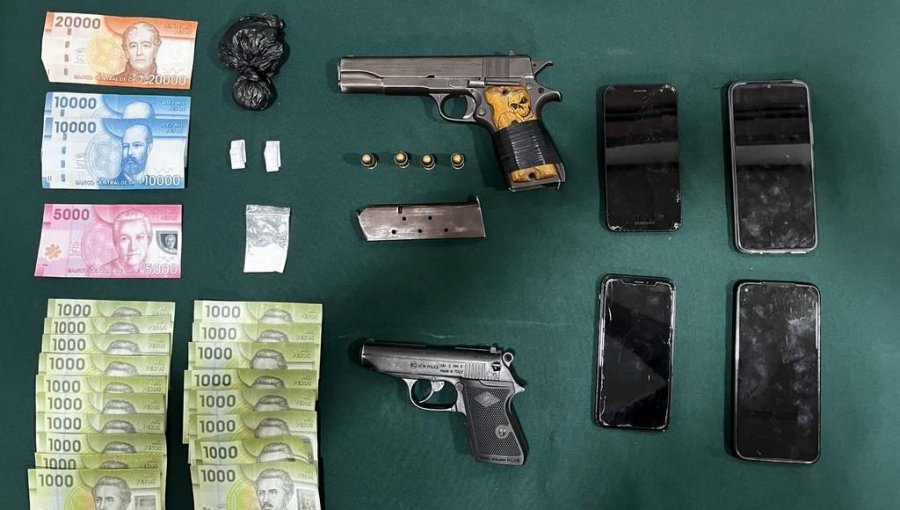 Persecución tras intento de fuga a control policial termina con tres detenidos en Concón: portaban armas, municiones y droga