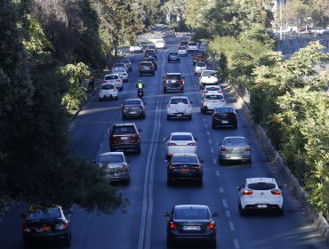 Este martes 2 de mayo comienza a aplicarse la restricción vehicular en el Gran Santiago